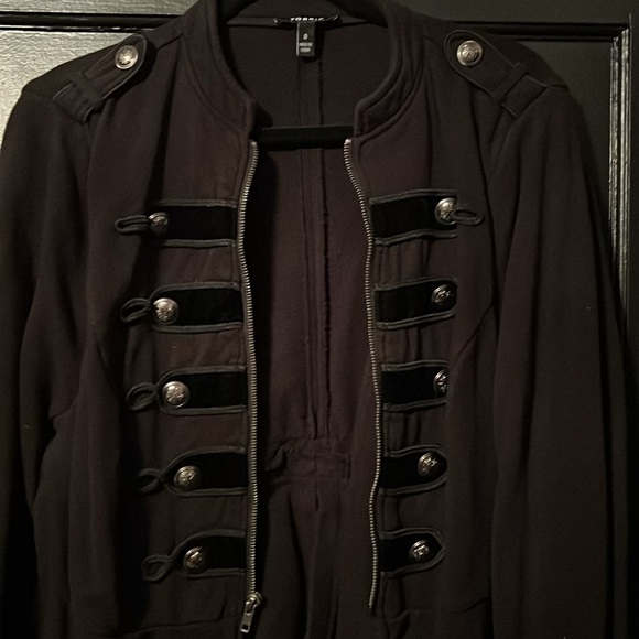 Torrid military look blazer with velvet trim - Picture 2 of 7